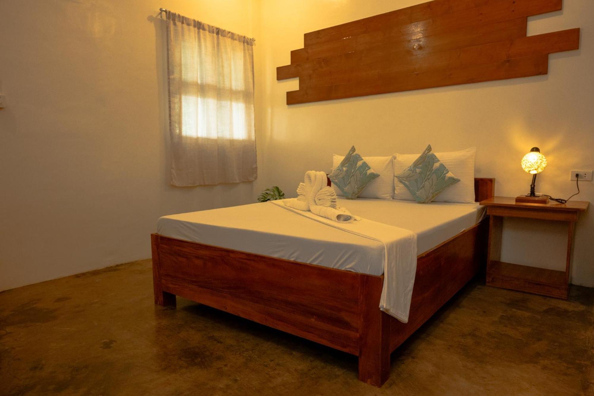 Av Suites Puerto Galera Luaran gambar